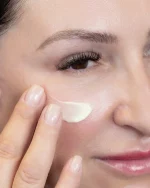 Retinol Serum - Image 4